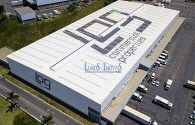 Imagem: O depósito possui 2 Vagas na garagem, 1.550m² de Área e