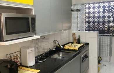 Imagem: O apartamento possui 1 Dormitório, 1 Banheiro, 1 Vaga na garagem