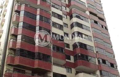 Imagem: O apartamento possui 3 Dormitórios, 1 Banheiro, 1 Vaga na garagem