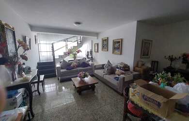 Imagem: O apartamento na cobertura possui 4 Dormitórios, 5 Banheiros