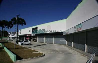 Imagem: O depósito possui 1 Vaga na garagem, 131m² de Área e está