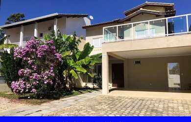 Imagem: A casa possui 3 Dormitórios, 4 Banheiros, 4 Vagas na garagem