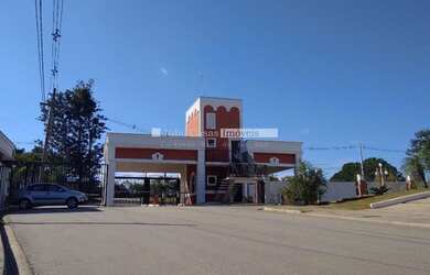 Imagem: A casa em condomínio possui 3 Dormitórios, 4 Banheiros, 4