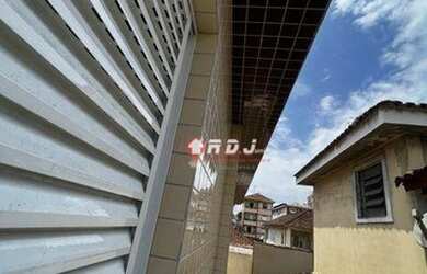 Imagem: A casa em condomínio possui 3 Dormitórios, 2 Banheiros, 1