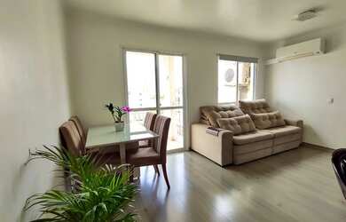 Imagem: O apartamento possui 3 Dormitórios, 2 Banheiros, 2 Vagas na