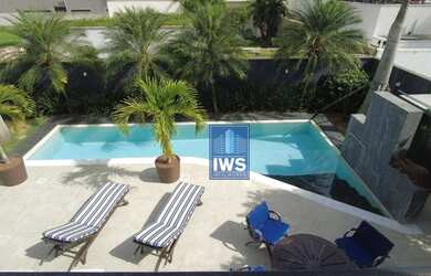 Imagem: A casa em condomínio possui 4 Dormitórios, 4 Banheiros, 5