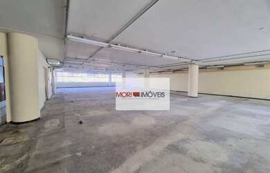 Imagem: O depósito possui 553m² de Área e está localizado em Centro