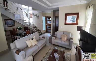 Imagem: A casa em condomínio à venda possui 4 Dormitórios, 1 Banheiro