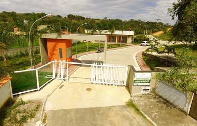 Imagem: O terreno possui 300m² de Área e está localizado em Itapeba