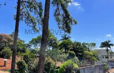 Imagem: A casa possui 4 Dormitórios, 5 Banheiros, 5 Vagas na garagem