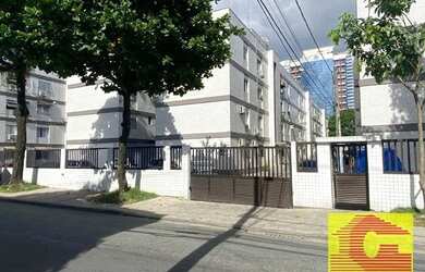 Imagem: O apartamento possui 3 Dormitórios, 1 Banheiro, 1 Vaga na garagem