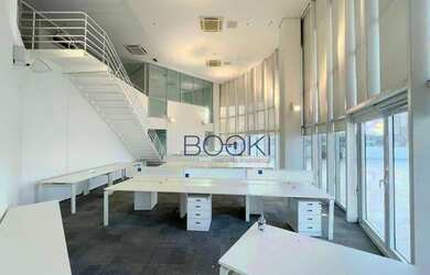 Imagem: O depósito possui 5 Vagas na garagem, 1.367m² de Área e