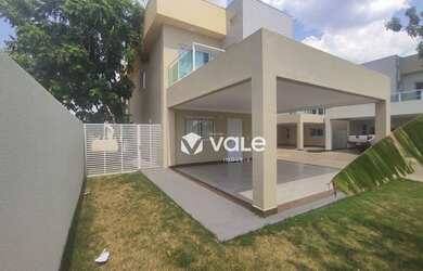 Imagem: A casa em condomínio possui 3 Dormitórios, 3 Banheiros, 2