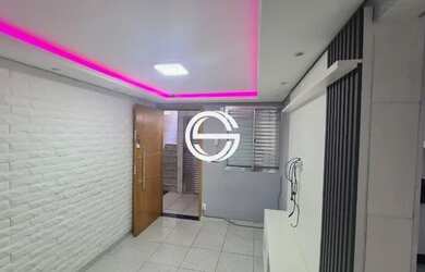 Imagem: O apartamento possui 2 Dormitórios, 1 Banheiro, 1 Vaga na garagem