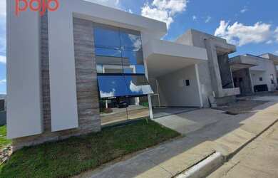 Imagem: A casa em condomínio possui 3 Dormitórios, 3 Banheiros, 2