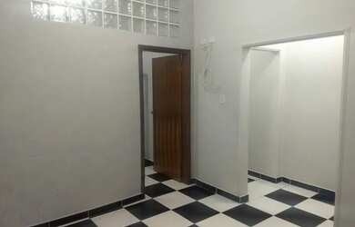 Imagem: A casa possui 5 Dormitórios, 2 Banheiros, 100m² de Área e