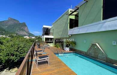 Imagem: O apartamento na cobertura possui 4 Dormitórios, 5 Banheiros