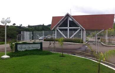 Imagem: O terreno possui 1.000m² de Área e está localizado em Jambeiro