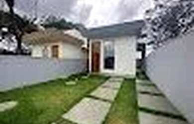 Imagem: A casa e possui 3 Dormitórios, Suítes, 2 Banheiros, 97-0m²