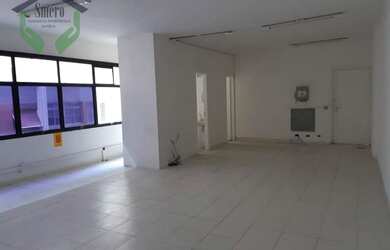 Imagem: O depósito possui 1 Vaga na garagem, 91m² de Área e está