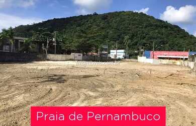 Imagem: O terreno possui 2243m² de Área e está localizado em Balneário