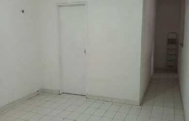 Imagem: A casa possui 2 Dormitórios, 2 Banheiros e está localizado