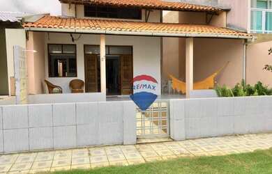 Imagem: A casa em condomínio possui 5 Dormitórios, 4 Banheiros, 3