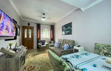 Imagem: A casa possui 3 Dormitórios, 4 Banheiros, 3 Vagas na garagem