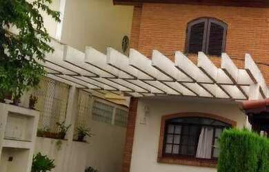 Imagem: A casa em condomínio possui 5 Dormitórios, 4 Banheiros, 4