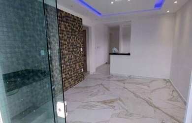 Imagem: A casa possui 2 Dormitórios, 2 Banheiros, 1 Vaga na garagem