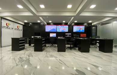 Imagem: O depósito possui 3 Vagas na garagem, 100m² de Área e está