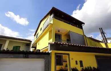 Imagem: A casa em condomínio possui 3 Dormitórios, 4 Banheiros, 2