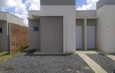 Imagem: A casa em condomínio possui 2 Dormitórios, 1 Banheiro, 2 Vagas