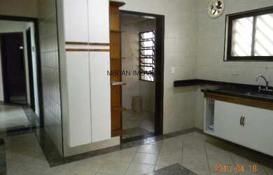 Imagem 8: Casa com piscina para venda em Peruibe com 4 dormitórios sendo 4 suítes, 2 salas, 5 banhei