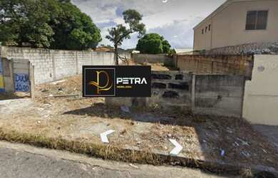 Imagem: O terreno possui 360m² de Área e está localizado em Niterói