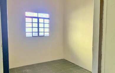 Imagem: A casa possui 2 Dormitórios, 1 Banheiro e 60m² de Área e