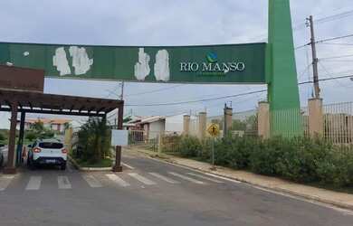 Imagem: A casa em condomínio possui 2 Dormitórios, 2 Banheiros, 1