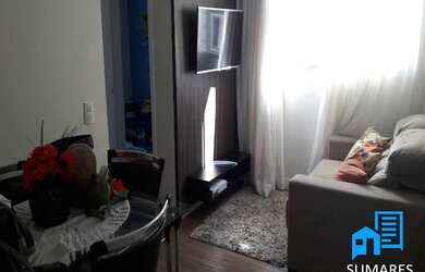 Imagem: O apartamento possui 2 Dormitórios, 1 Banheiro, 1 Vaga na garagem