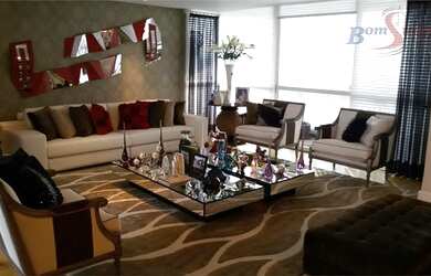 Imagem: O apartamento possui 4 Dormitórios, 5 Banheiros, 5 Vagas na