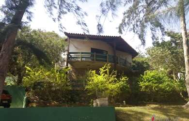 Imagem: A casa em condomínio possui 4 Dormitórios, 3 Banheiros, 2