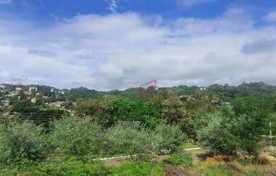 Imagem: O terreno possui 600m² de Área e está localizado em Gramado