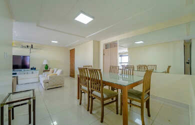 Imagem: O apartamento possui 3 Dormitórios, 3 Banheiros, 109m² de