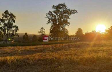 Imagem: O terreno possui 2.372m² de Área e está localizado em Loteamento