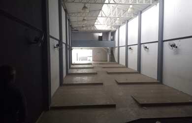 Imagem: O depósito possui 800m² de Área e está localizado em Vila