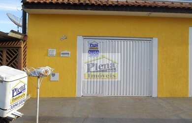 Imagem: A casa possui 2 Dormitórios, 2 Banheiros, 1 Vaga na garagem