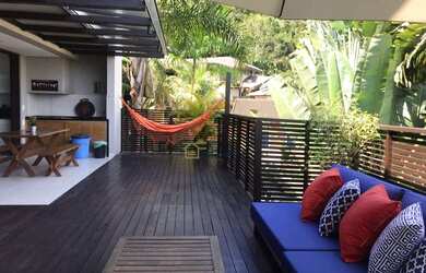 Imagem: A casa em condomínio possui 3 Dormitórios, 3 Banheiros, 2