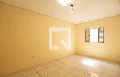 Imagem: A casa possui 1 Dormitório, 1 Banheiro, 50m² de Área e está