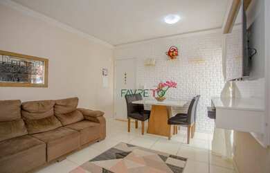 Imagem: O apartamento possui 2 Dormitórios, 1 Banheiro, 1 Vaga na garagem