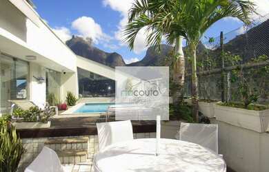 Imagem: O apartamento na cobertura possui 5 Dormitórios, 5 Banheiros