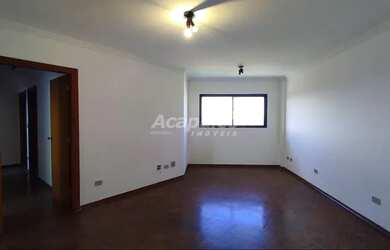 Imagem: O apartamento possui 3 Dormitórios, 1 Banheiro, 2 Vagas na